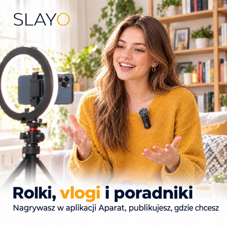 Slayo Mike S11 przypięty do swetra podczas nagrywania rolki telefonem na statywie