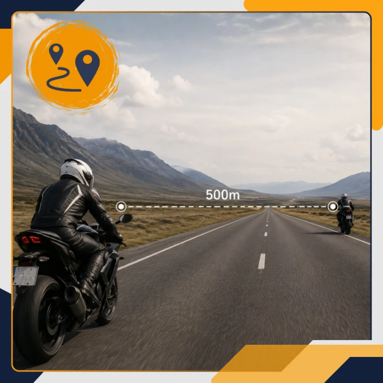 Dwóch motocyklistów jadących trasą w kaskach z interkomem Slayo MotoMesh S800